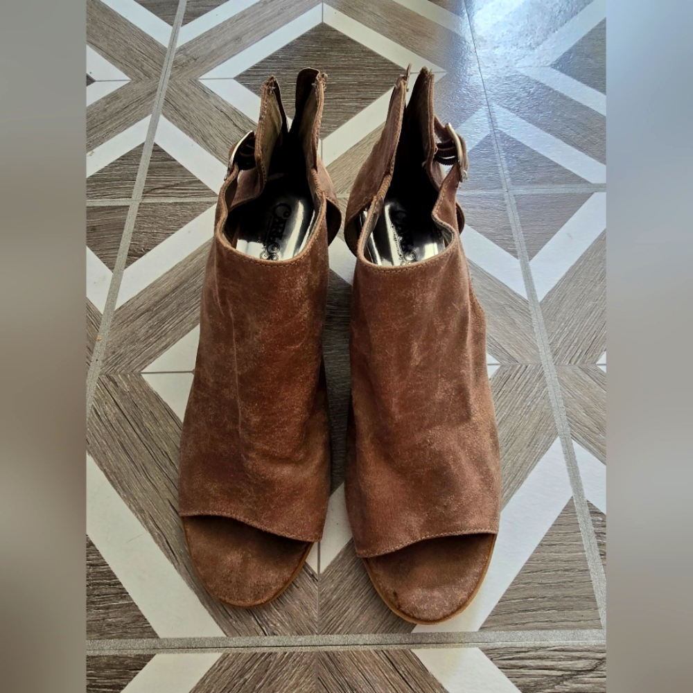 Brown open toe chunky heel